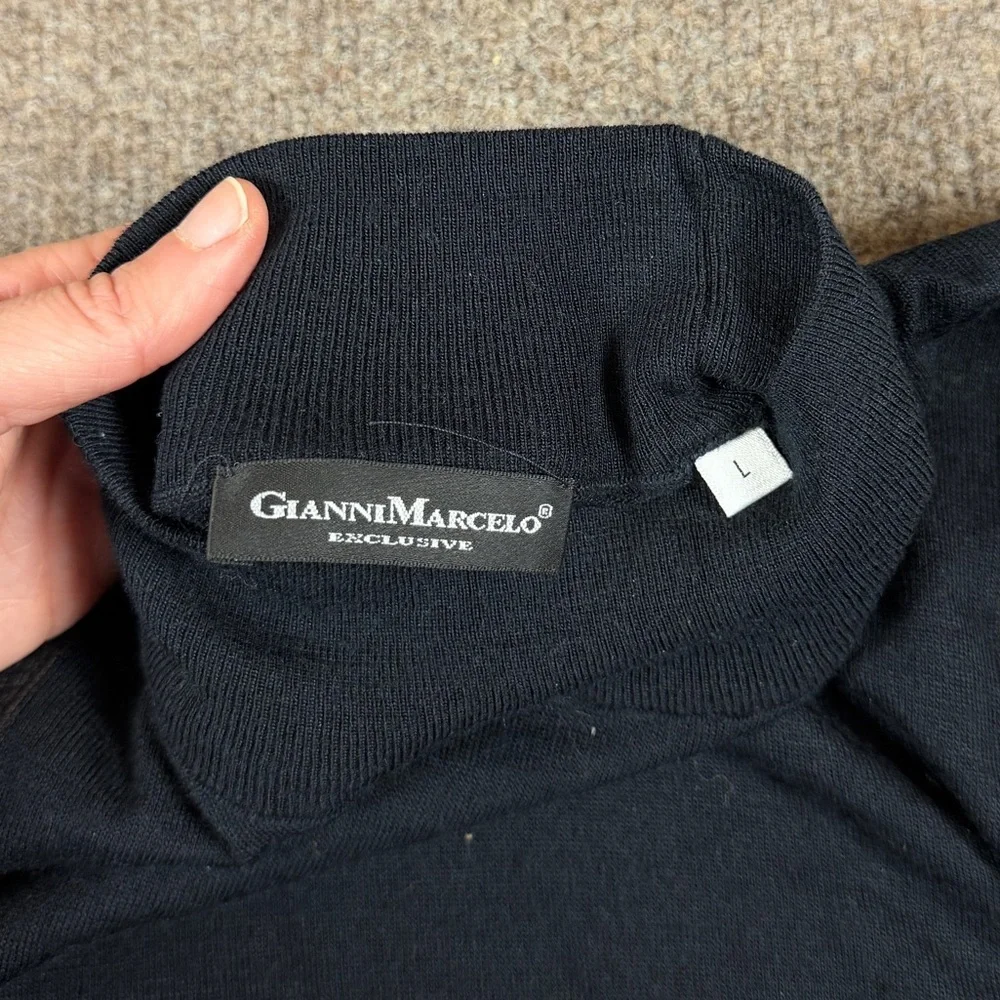 Navy Mock Neck Merino Wool Lightweight Sweater Men’s Large Suede Shoulder Patch